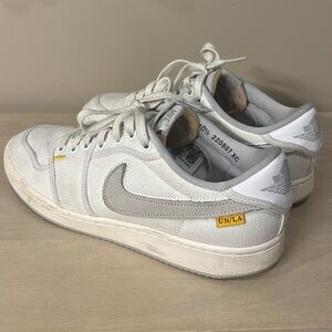 Jordan low Aiko men’s 10.5 white with removable swoosh